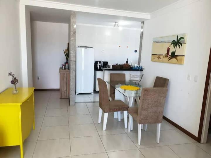 Apartment Em *